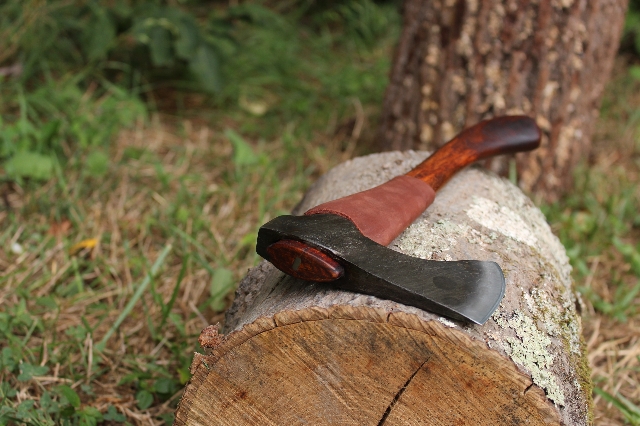 Andrew’s Trail Axe